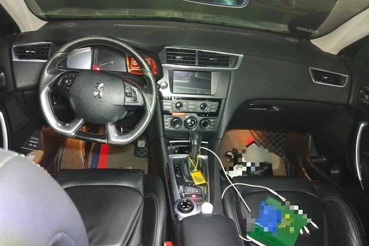 Used DS 6 2014 1.6T Luxury Edition THP160 Interior 2