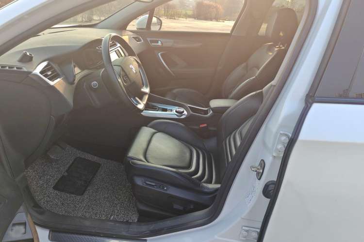 Used DS 6 2014 1.6T Luxury Edition THP160 Interior 2