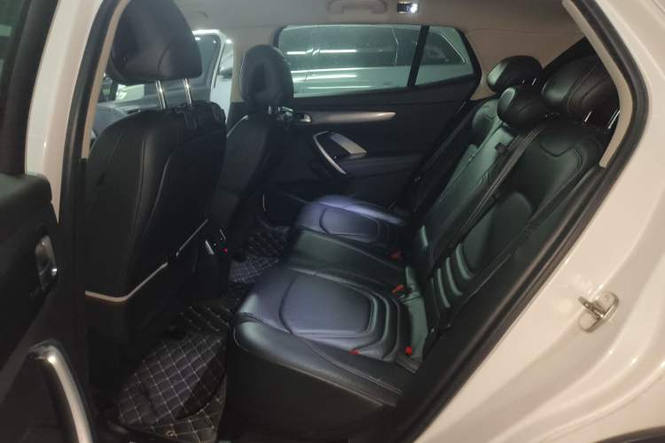 Used DS 6 2014 1.6T Luxury Edition THP200 Interior 4