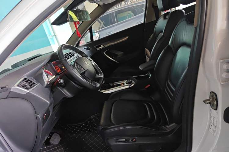 Used DS 6 2014 1.6T Luxury Edition THP160 Left Front Seat