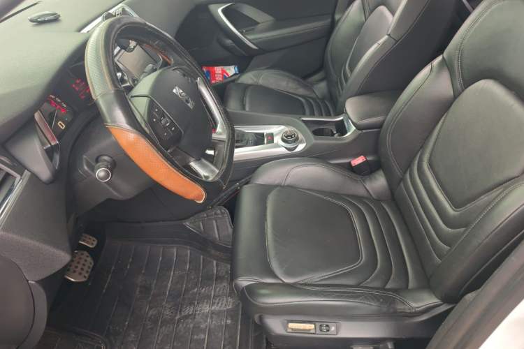Used DS 6 2014 1.6T Luxury Edition THP200 Left Front Seat