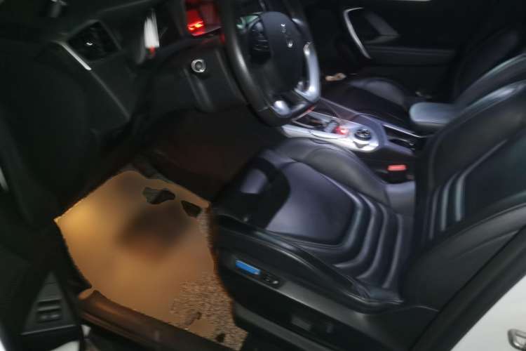 Used DS 6 2014 1.6T Luxury Edition THP160 Left Front Seat