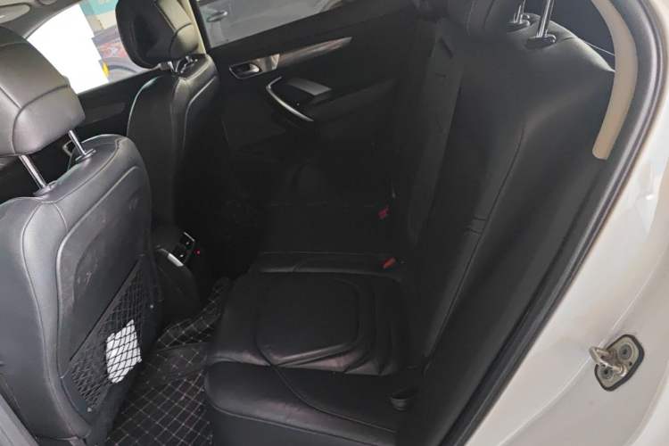Used DS 6 2014 1.6T Luxury Edition THP160 Left Rear Seat