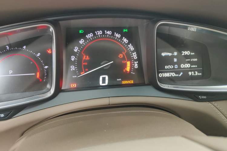 Used DS 6 2014 1.6T Prestige Edition THP160 Odometer Close Up