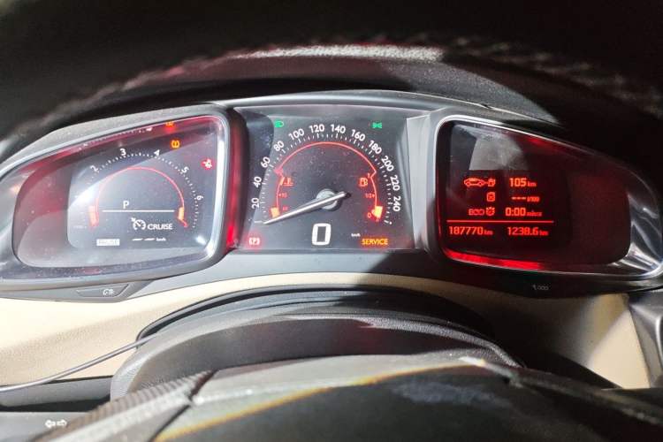 Used DS 6 2014 1.6T Luxury Edition THP160 Odometer Close Up
