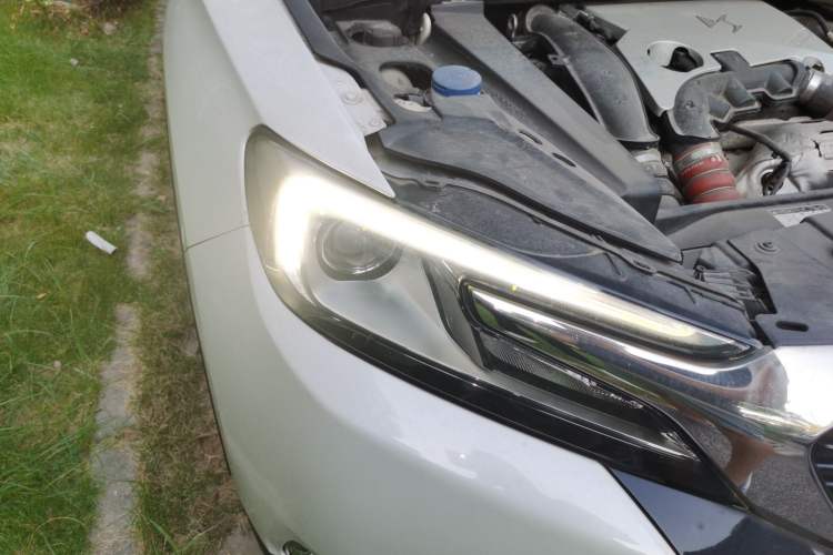 Used DS 6 2014 1.6T Elegant Version THP160 Right Front Headlight