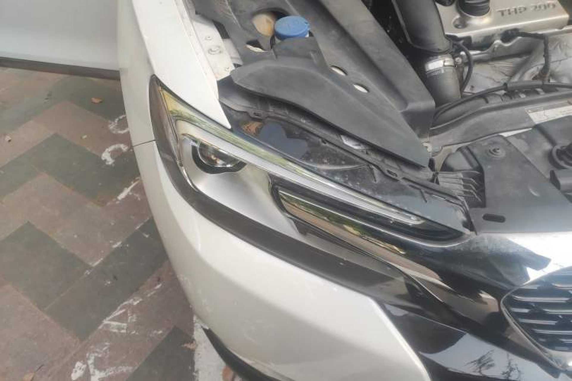 Used DS 6 2014 1.6T Luxury Edition THP200 Right Front Headlight