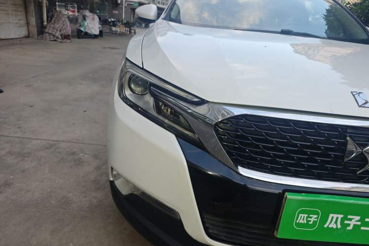 Used DS 6 2014 1.6T Luxury Edition THP160 Right Front Headlight