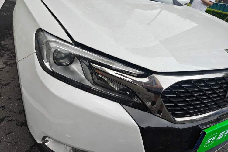 Used DS 6 2014 1.6T Luxury Edition THP160 Right Front Headlight