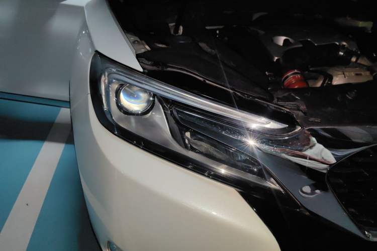 Used DS 6 2014 1.6T Luxury Edition THP160 Right Front Headlight