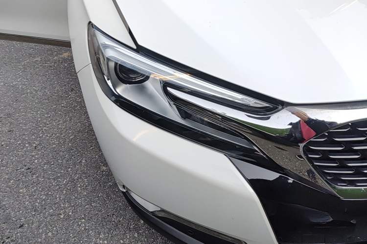 Used DS 6 2014 1.6T Luxury Edition THP160 Right Front Headlight