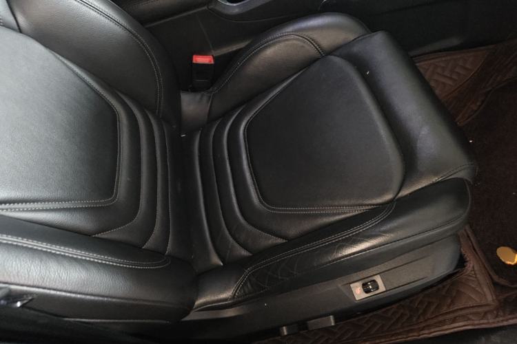 Used DS 6 2014 1.6T Luxury Edition THP160 Right Front Seat