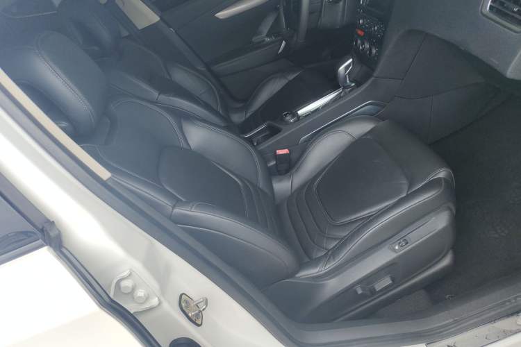 Used DS 6 2014 1.6T Luxury Edition THP160 Right Front Seat