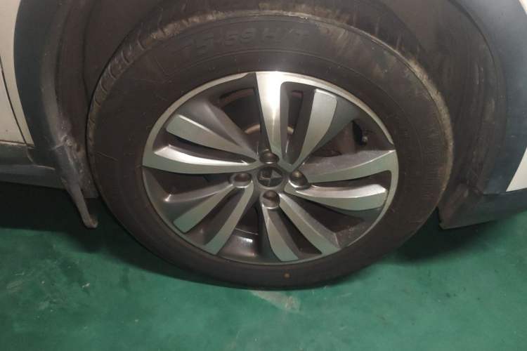 Used DS 6 2014 1.6T Luxury Edition THP160 Right Front Wheel Hub