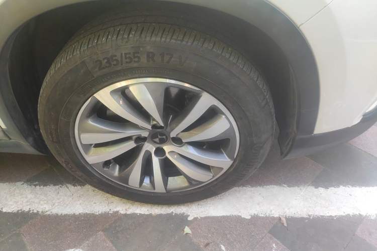 Used DS 6 2014 1.6T Luxury Edition THP200 Right Front Wheel Hub