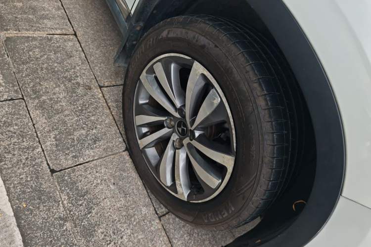 Used DS 6 2014 1.6T Luxury Edition THP200 Right Front Wheel Hub