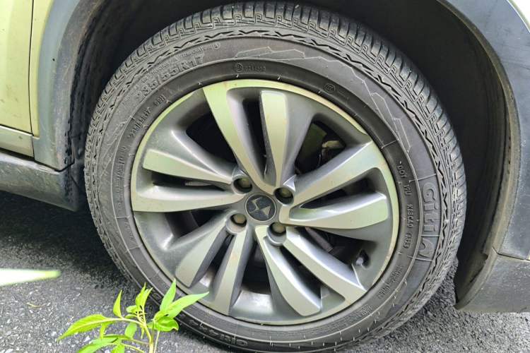 Used DS 6 2014 1.6T Luxury Edition THP200 Right Front Wheel Hub