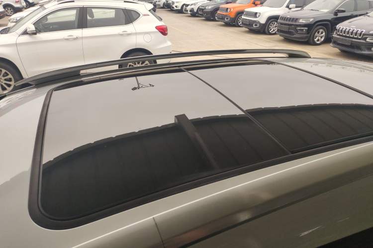 Used DS 6 2014 1.6T Luxury Edition THP160 Roof