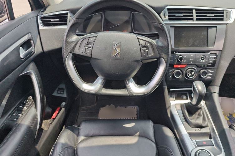 Used DS 6 2014 1.6T Luxury Edition THP160 Steering Wheel
