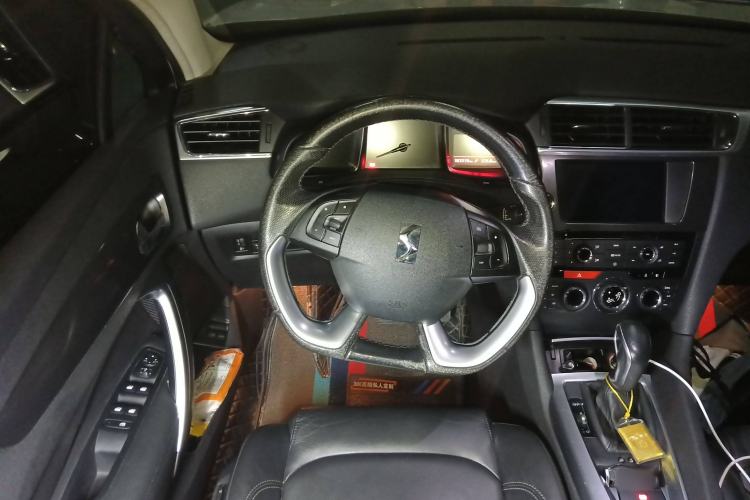 Used DS 6 2014 1.6T Luxury Edition THP160 Steering Wheel