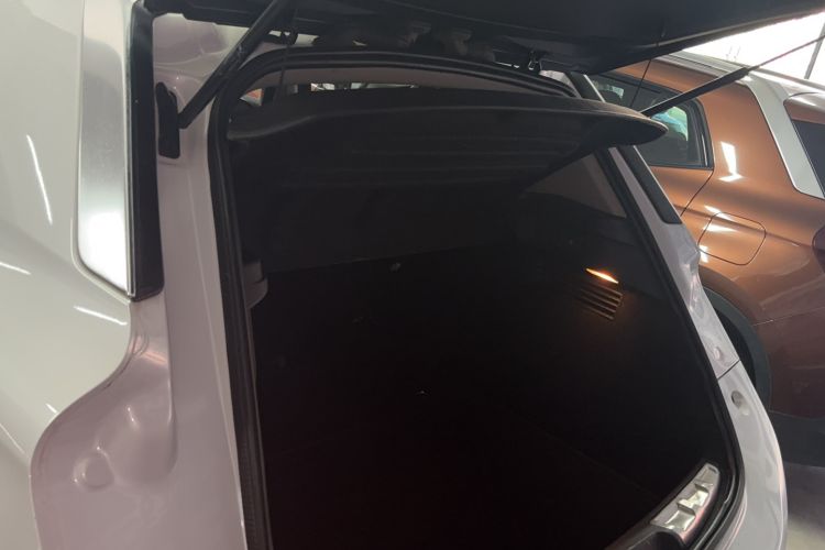 Used DS 6 2014 1.6T Luxury Edition THP160 Trunk