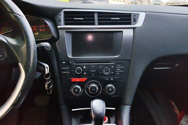 Used DS 6 2016 1.6T Elegant Edition THP160 Audio And AC Panel