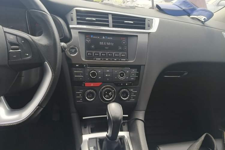 Used DS 6 2016 1.6T Luxury Edition THP160 Audio And AC Panel