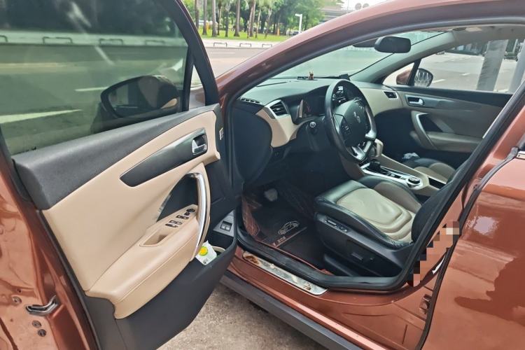 Used DS 6 2016 1.6T Luxury Edition THP160 Driver Seat