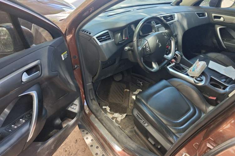 Used DS 6 2016 1.6T Luxury Edition THP160 Driver Seat