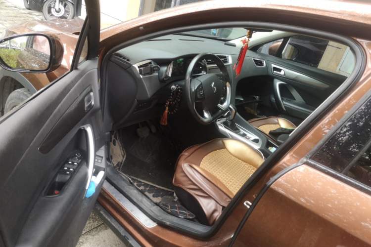 Used DS 6 2016 1.6T Elegant Edition THP160 Driver Seat