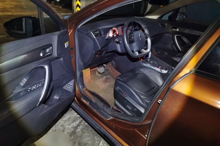 Used DS 6 2016 1.6T Luxury Edition THP160 Driver Seat