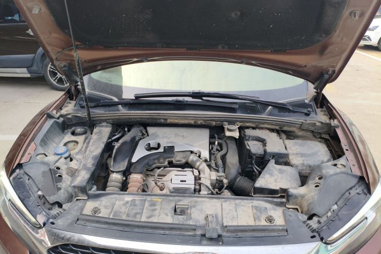 Used DS 6 2016 1.6T Luxury Edition THP160 Engine Bay