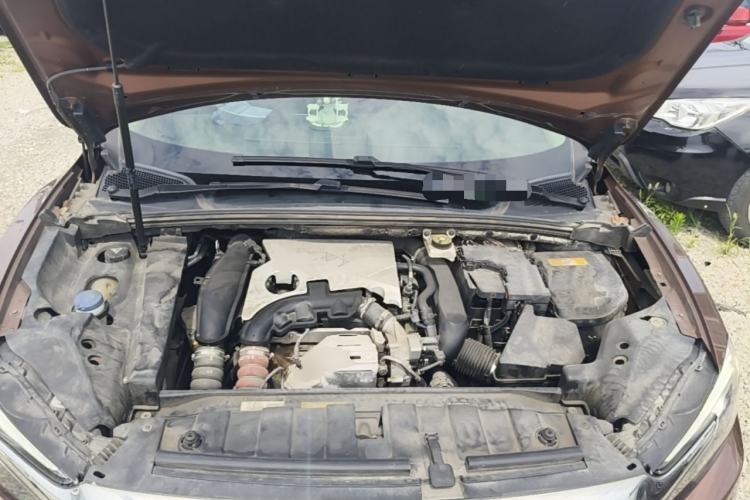 Used DS 6 2016 1.6T Luxury Edition THP160 Engine Bay