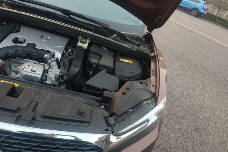 Used DS 6 2016 1.6T Luxury Edition THP160 Engine Bay Left