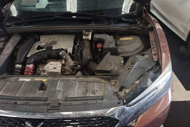 Used DS 6 2016 1.6T Luxury Edition THP160 Engine Bay Left