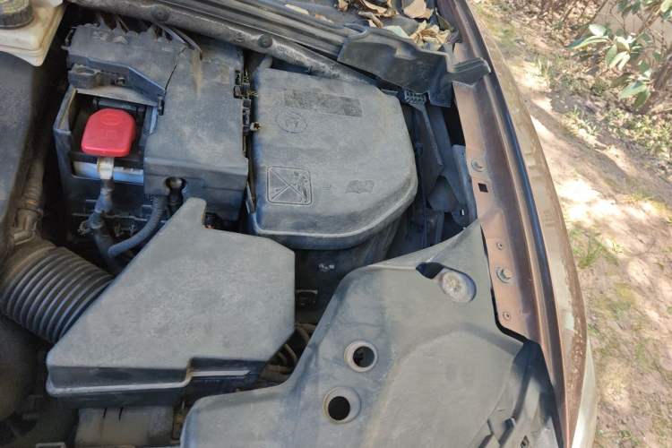 Used DS 6 2016 1.6T Luxury Edition THP160 Engine Bay Left