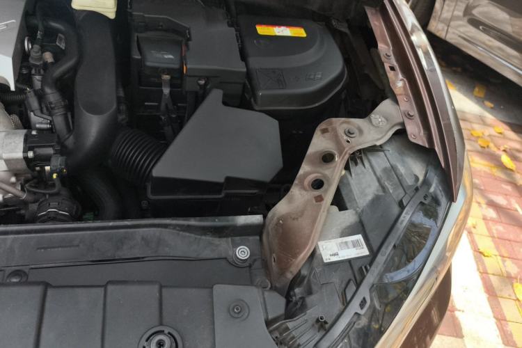 Used DS 6 2016 1.6T Luxury Edition THP160 Engine Bay Left