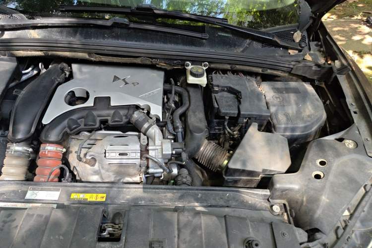 Used DS 6 2016 1.6T Elegant Edition THP160 Engine Bay Left