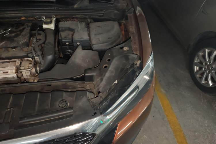 Used DS 6 2016 1.8T Luxury Edition THP200 Engine Bay Left
