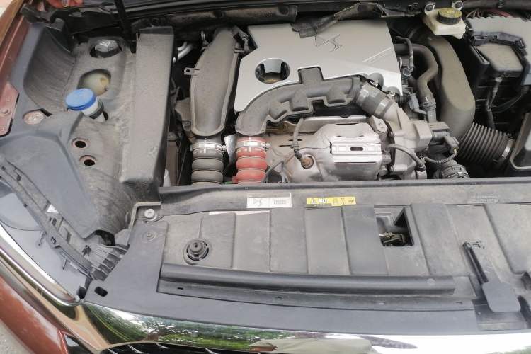 Used DS 6 2016 1.6T Elegant Edition THP160 Engine Bay Right