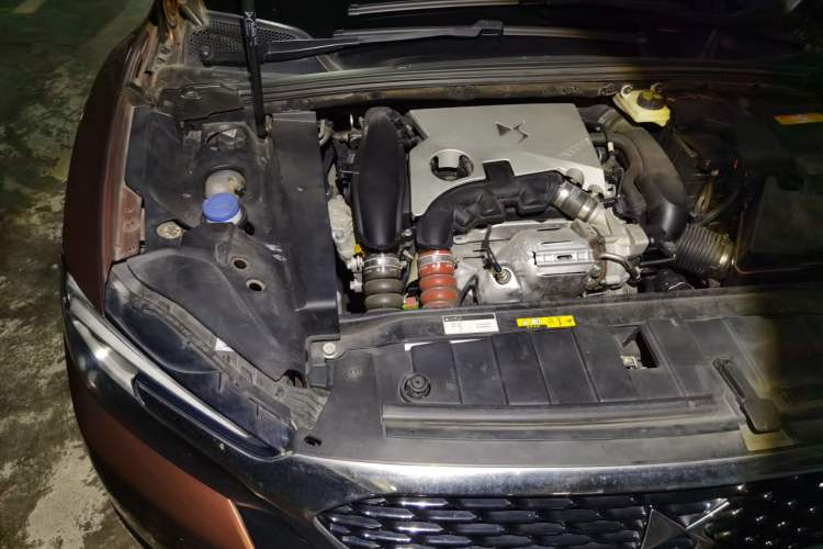 Used DS 6 2016 1.6T Luxury Edition THP160 Engine Bay Right