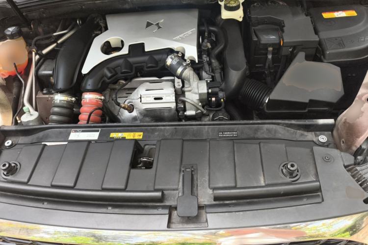 Used DS 6 2016 1.6T Luxury Edition THP160 Engine Bay