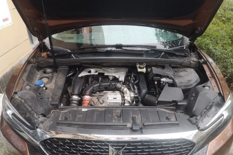 Used DS 6 2016 1.6T Elegant Edition THP160 Engine Bay