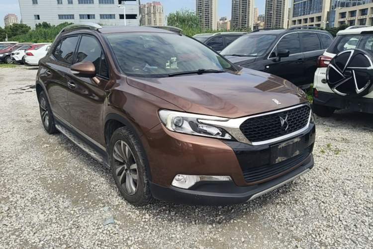 Used DS 6 2016 1.6T Luxury Edition THP160 Front Right 45 Deg