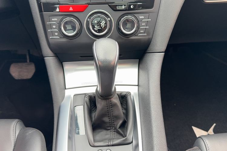Used DS 6 2016 1.6T Luxury Edition THP160 Gear Lever