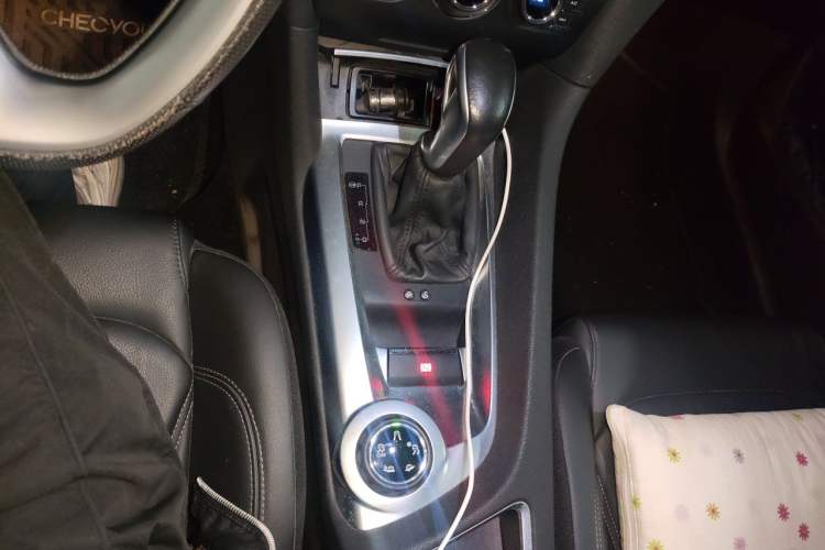 Used DS 6 2016 1.6T Luxury Edition THP160 Gear Lever