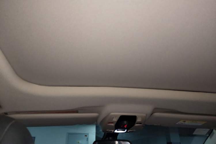 Used DS 6 2016 1.6T Luxury Edition THP160 Headliner
