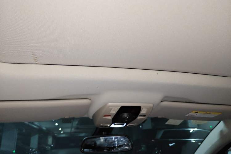 Used DS 6 2016 1.6T Luxury Edition THP160 Headliner
