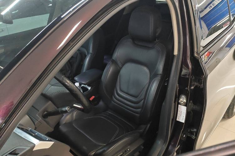 Used DS 6 2016 1.6T Luxury Edition THP160 Interior 2