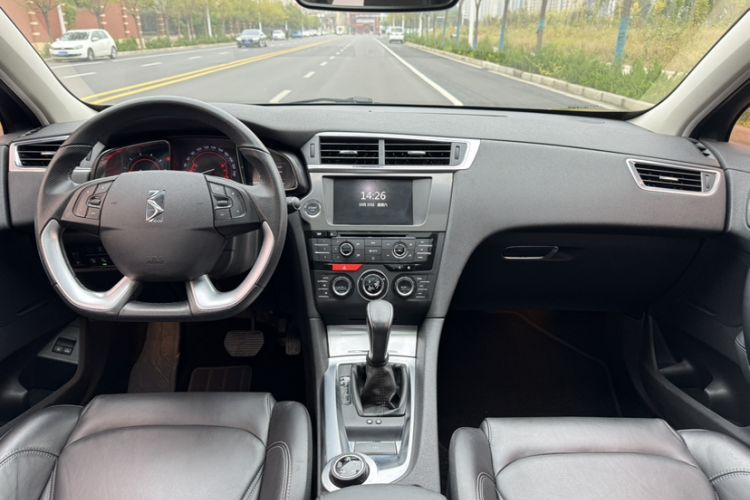Used DS 6 2016 1.6T Luxury Edition THP160 Interior 2